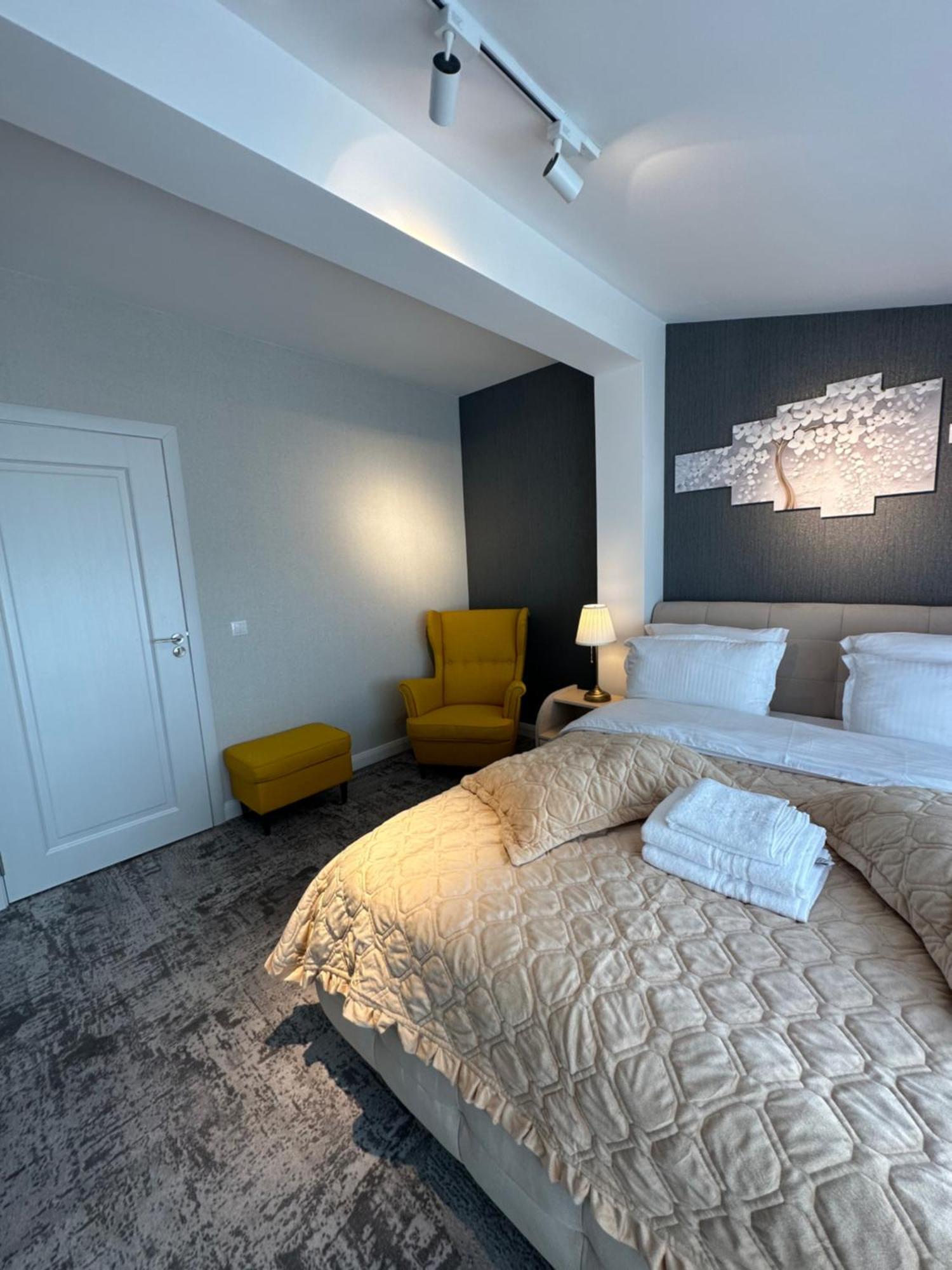 Complex Rediu 54 Luxury Apartaments Jászvásár Kültér fotó
