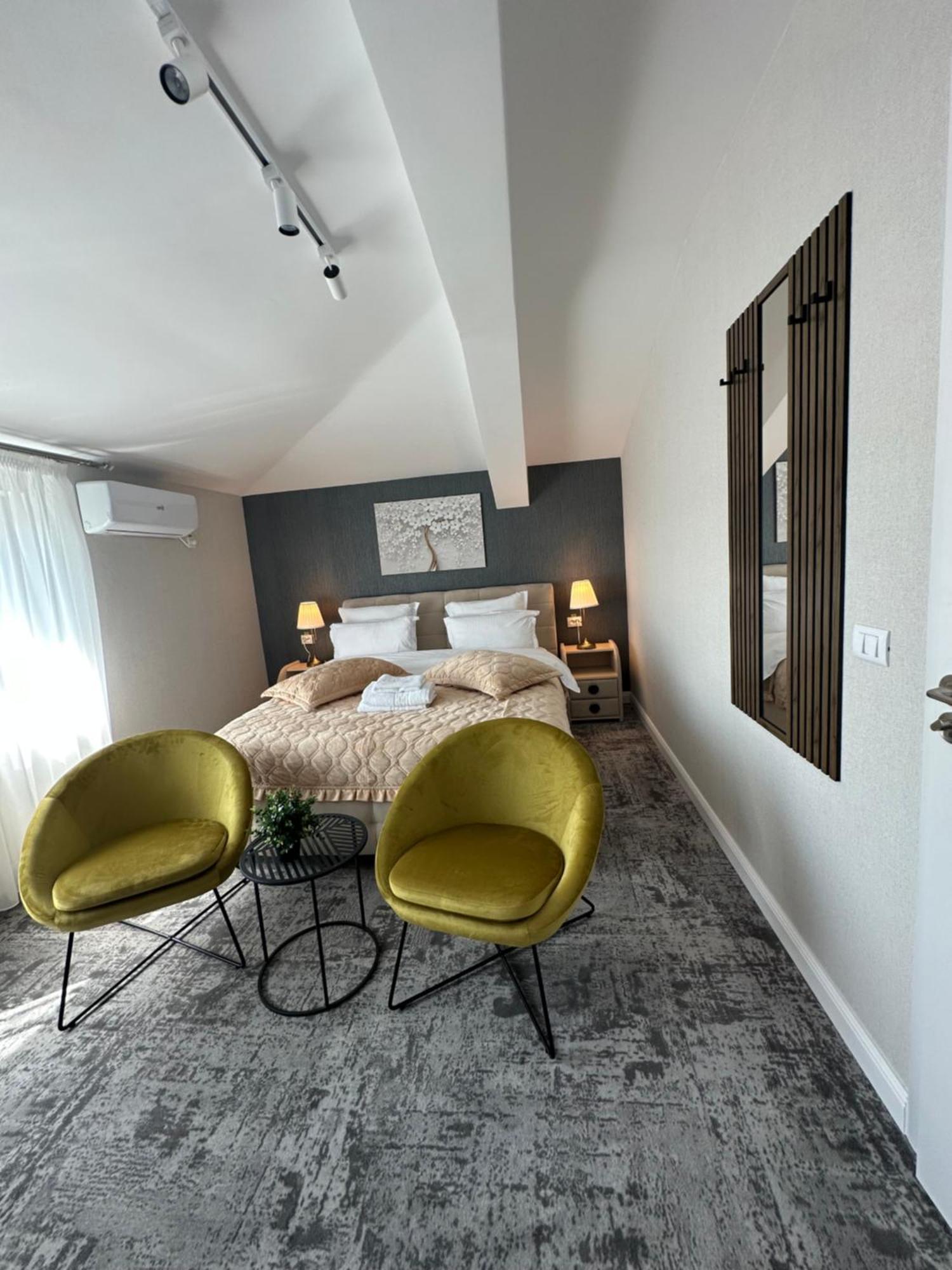 Complex Rediu 54 Luxury Apartaments Jászvásár Kültér fotó