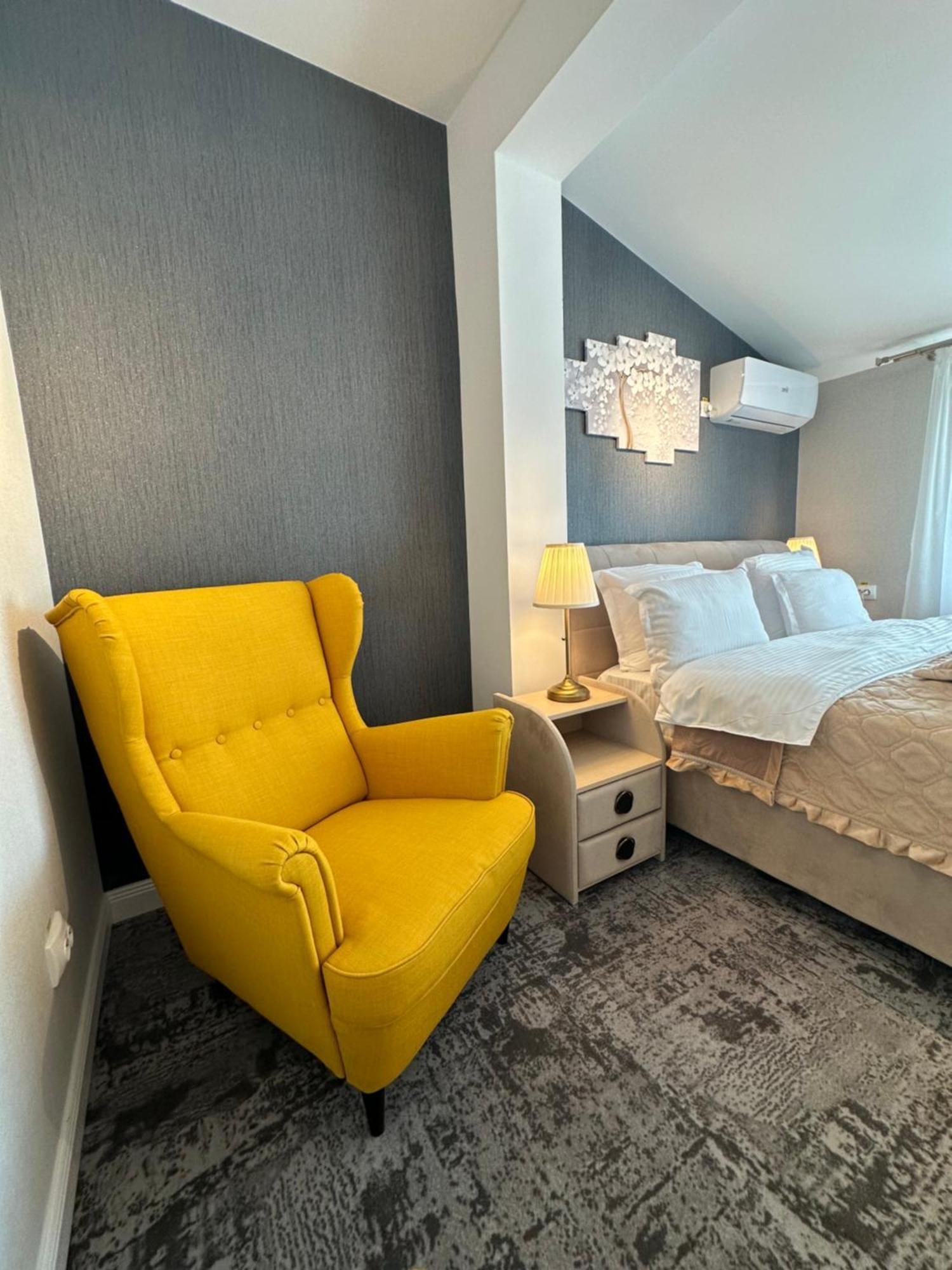 Complex Rediu 54 Luxury Apartaments Jászvásár Kültér fotó