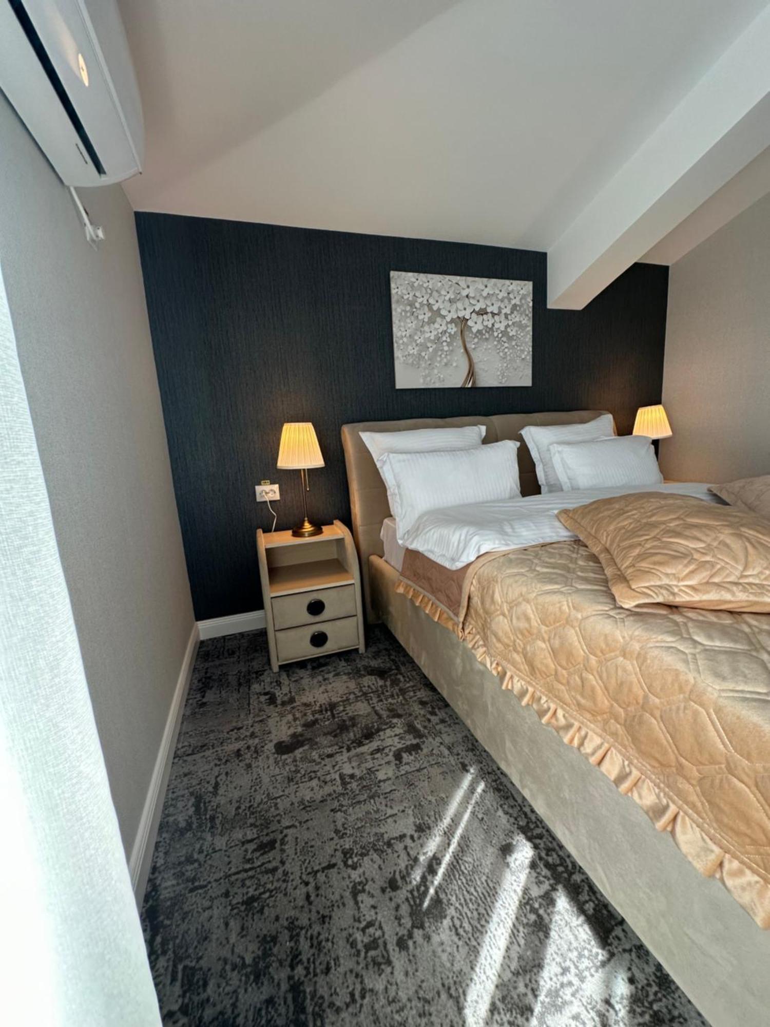 Complex Rediu 54 Luxury Apartaments Jászvásár Kültér fotó