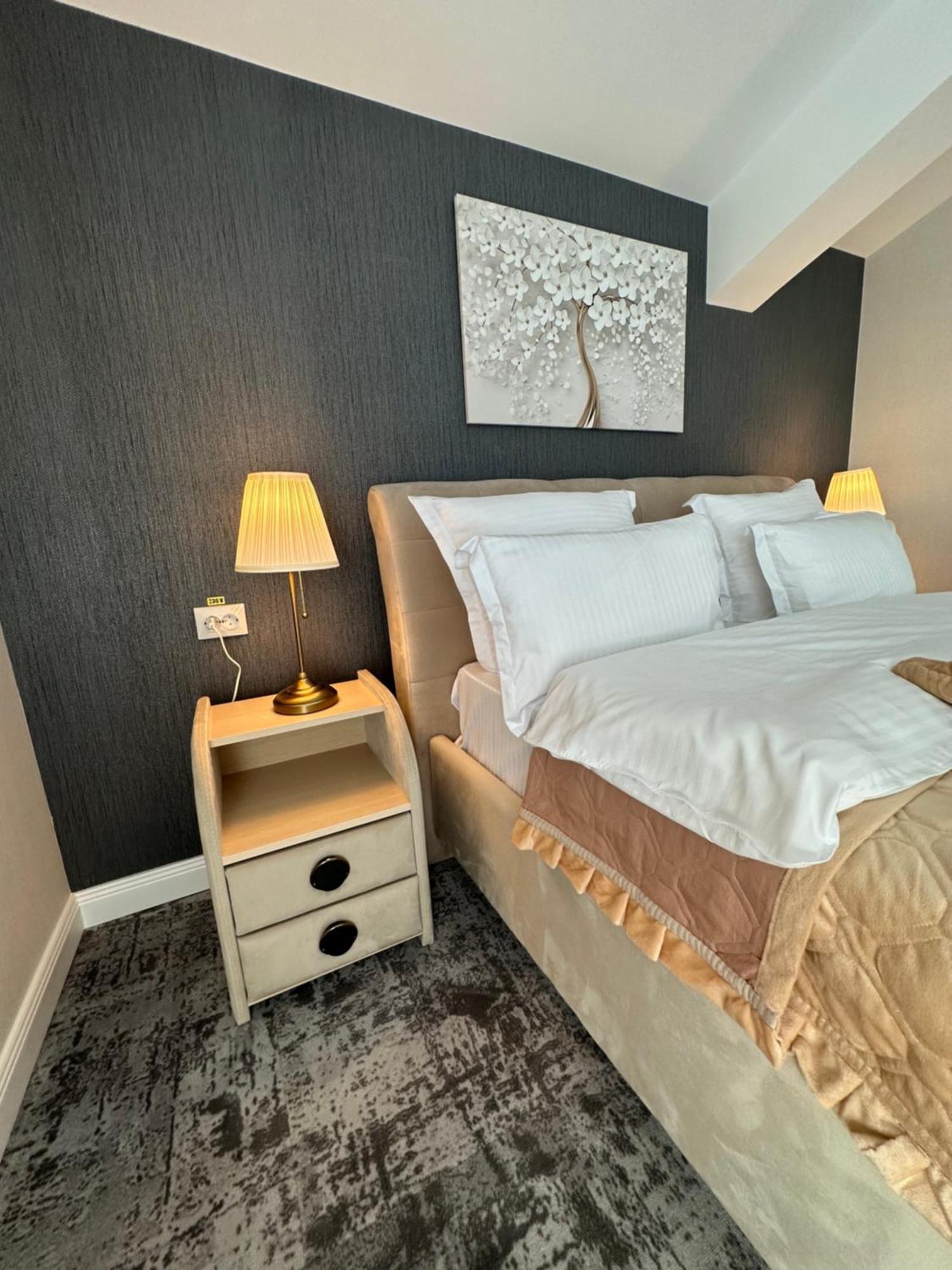 Complex Rediu 54 Luxury Apartaments Jászvásár Kültér fotó