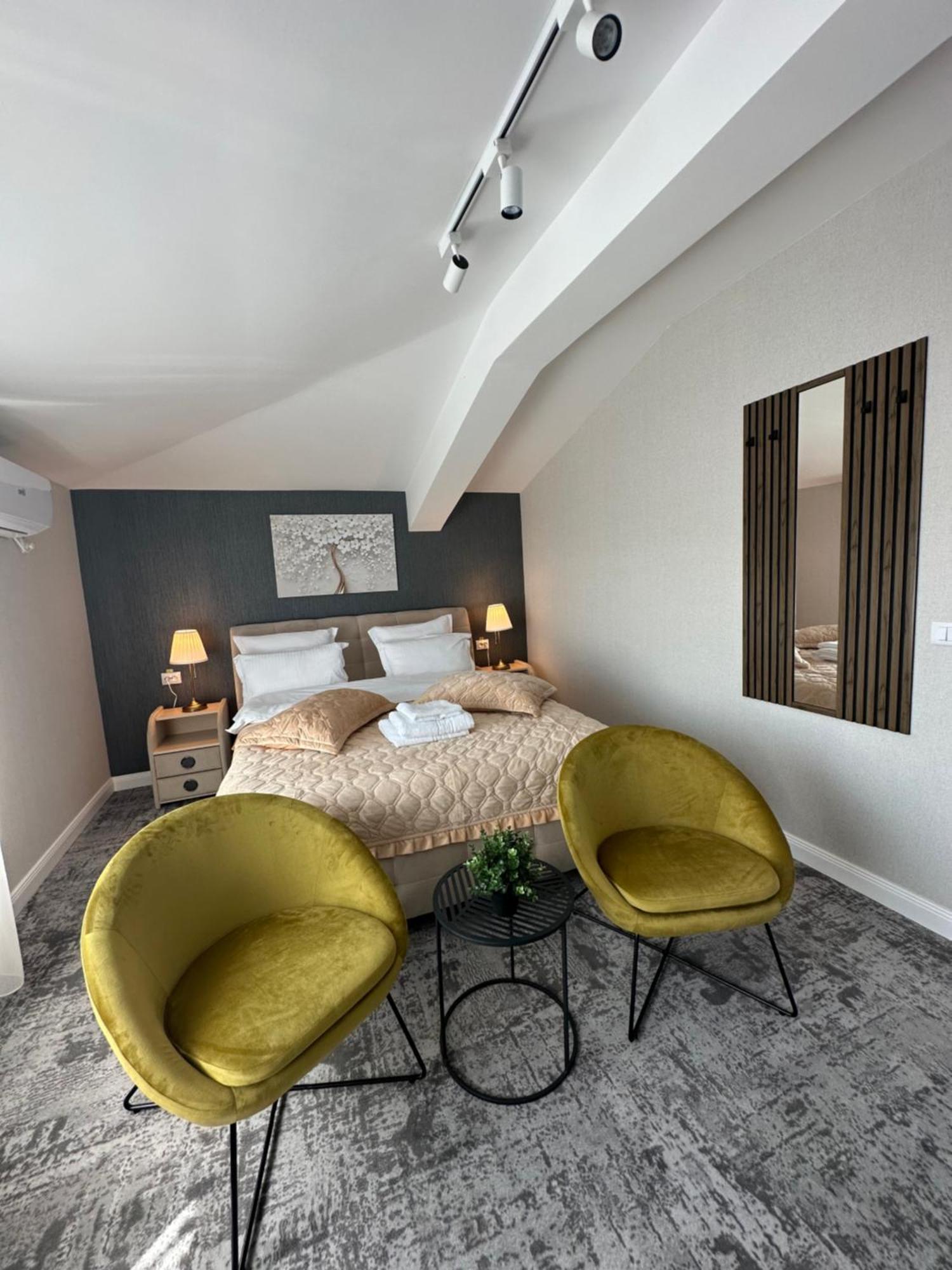 Complex Rediu 54 Luxury Apartaments Jászvásár Kültér fotó
