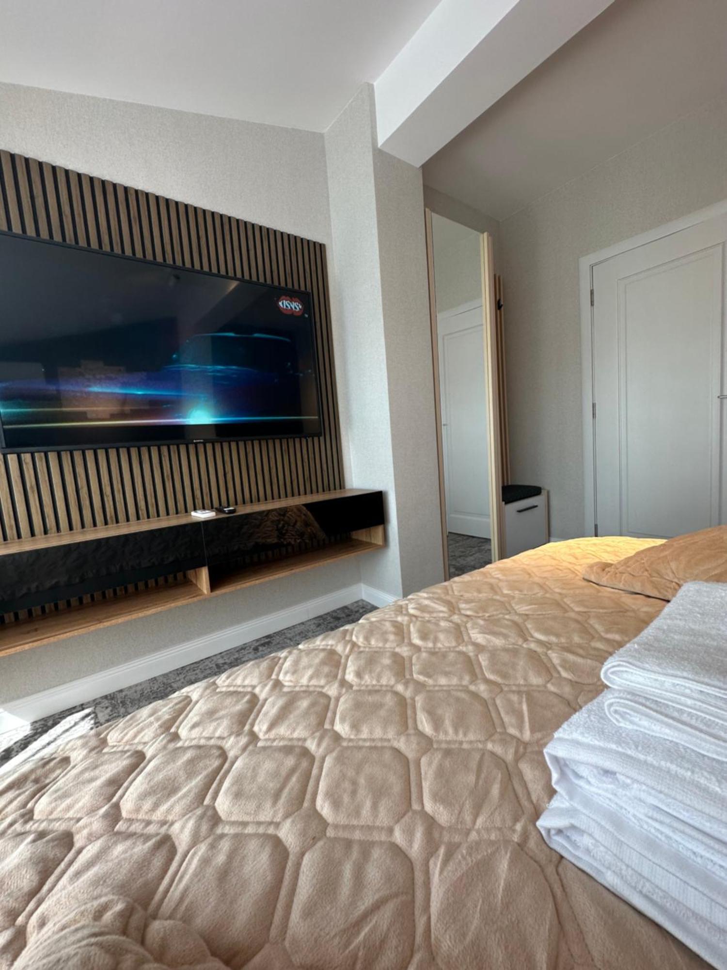 Complex Rediu 54 Luxury Apartaments Jászvásár Kültér fotó