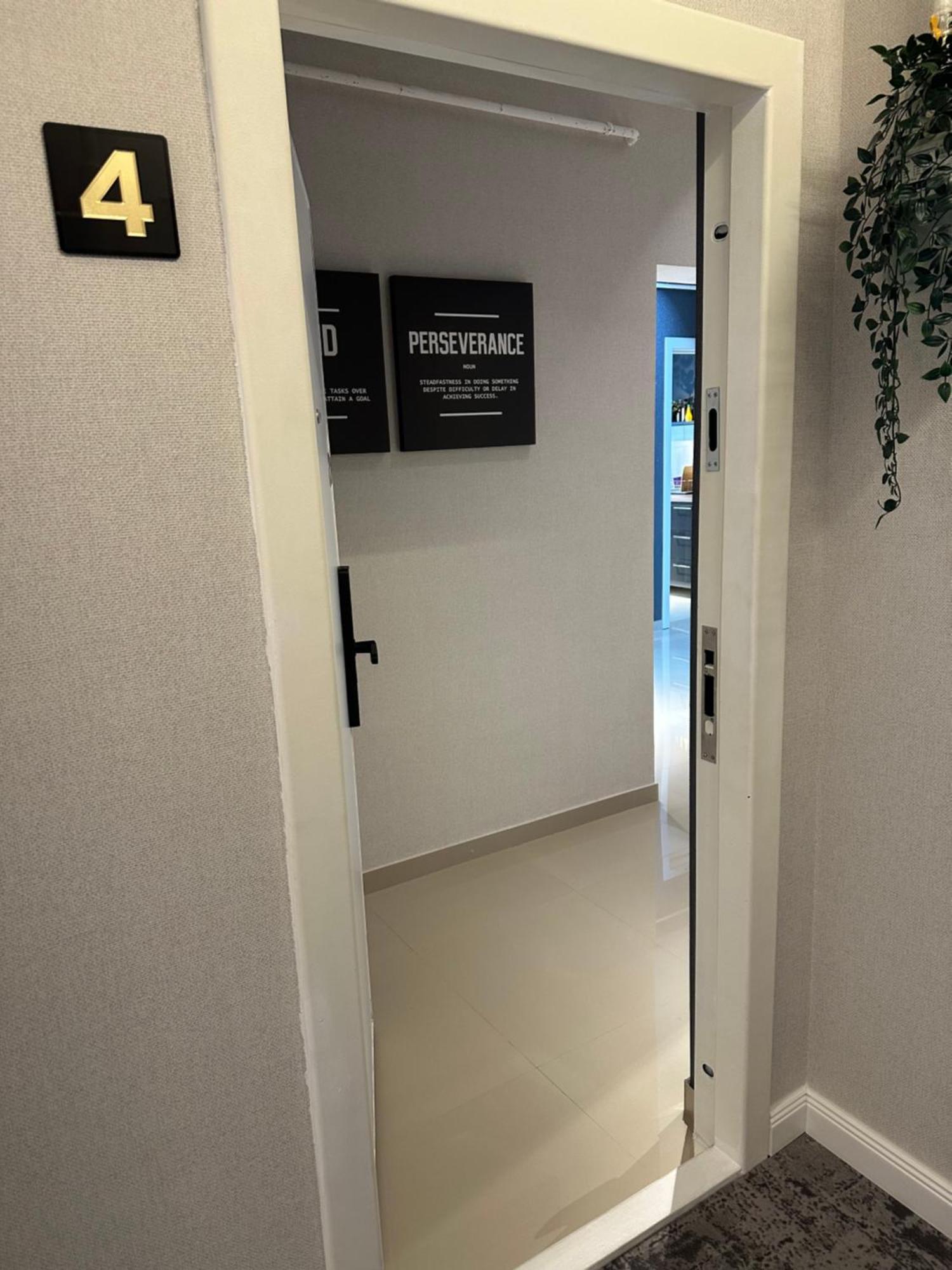 Complex Rediu 54 Luxury Apartaments Jászvásár Kültér fotó