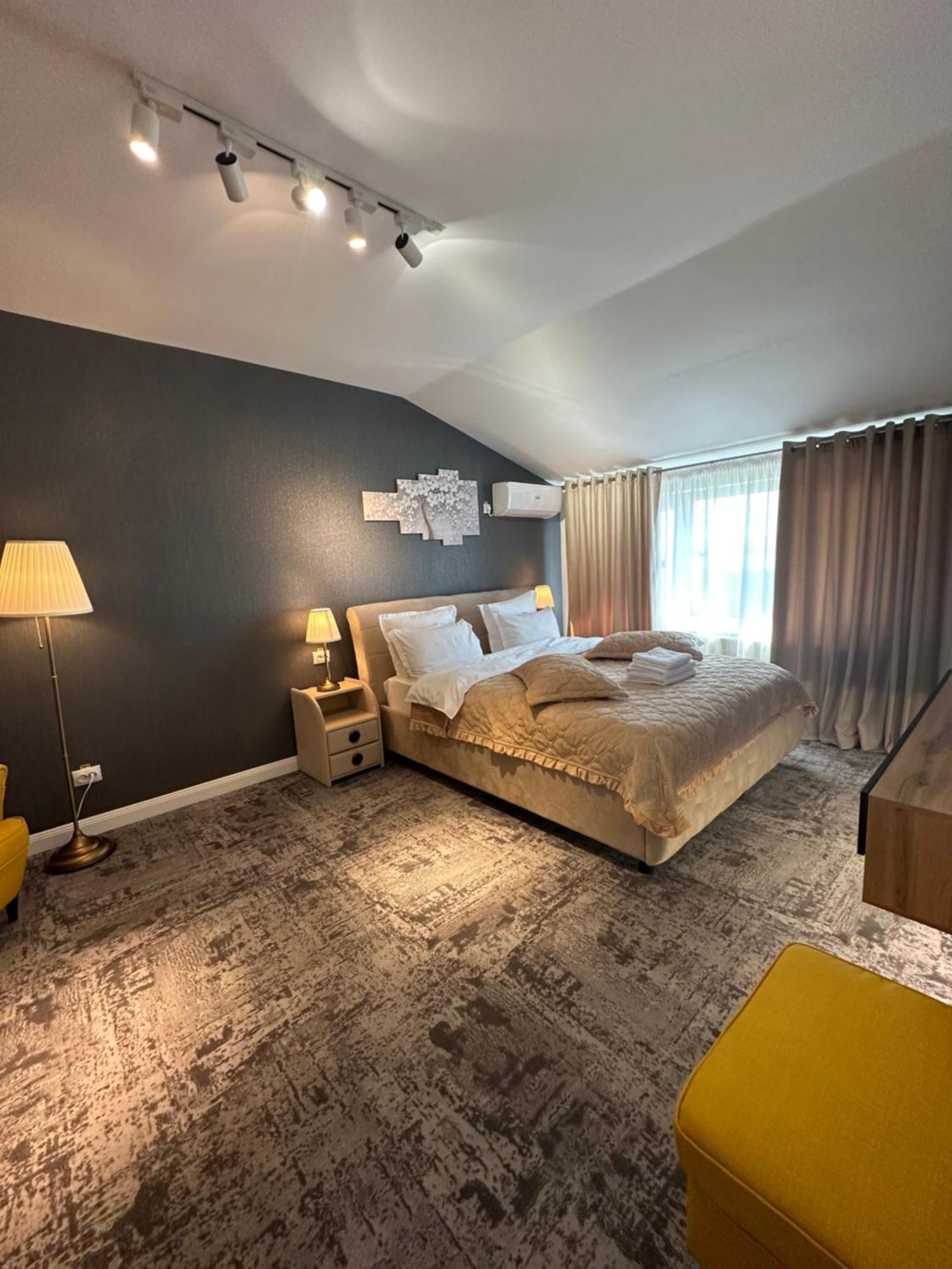 Complex Rediu 54 Luxury Apartaments Jászvásár Kültér fotó